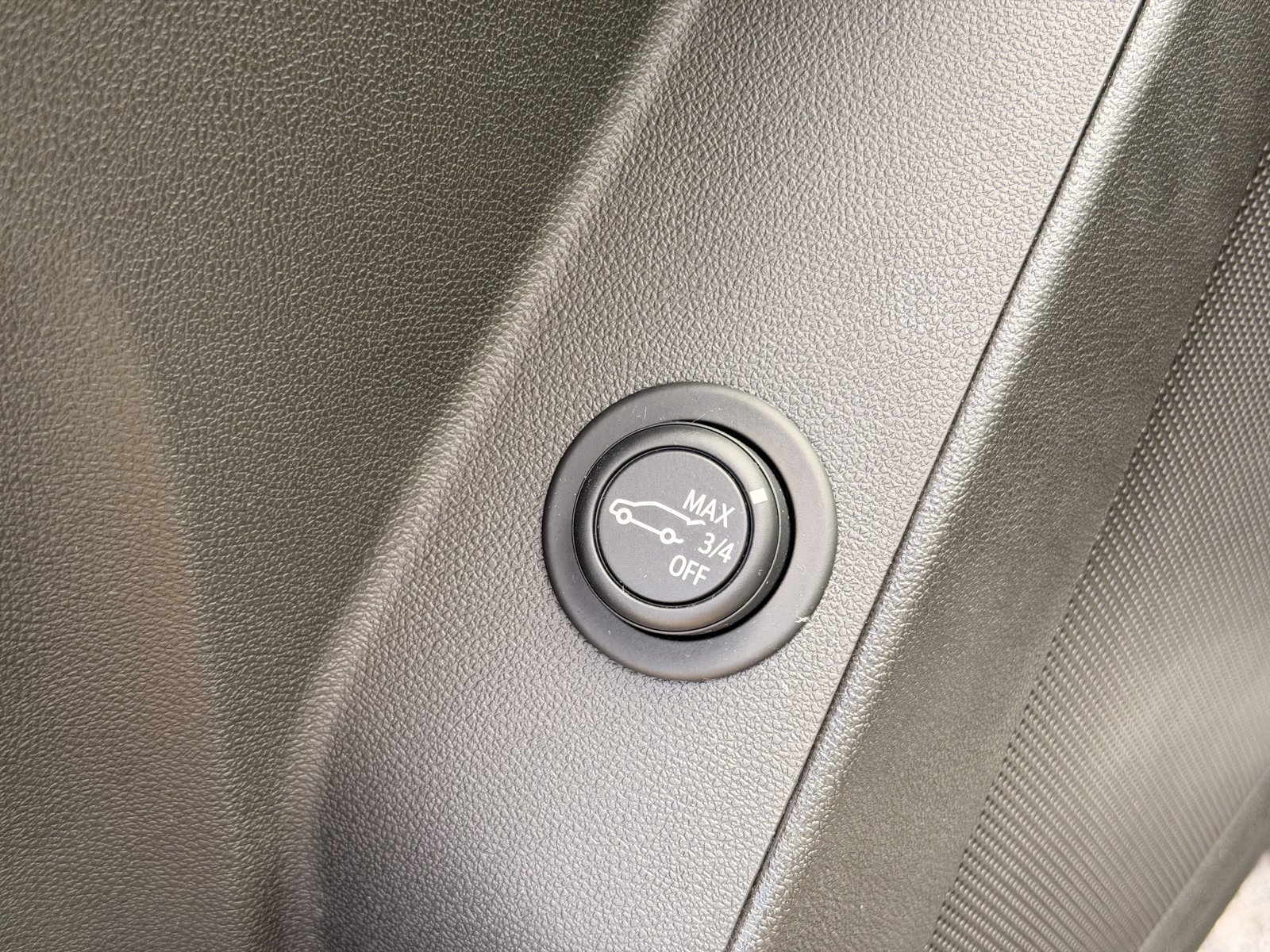 Used 2024 Chevrolet Equinox LT AWD/4WD image 36