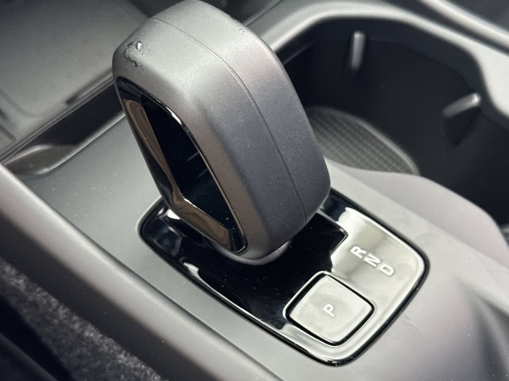 New 2026 Volvo XC40 B5 Core w/ Protection Package Premier AWD/4WD image 21