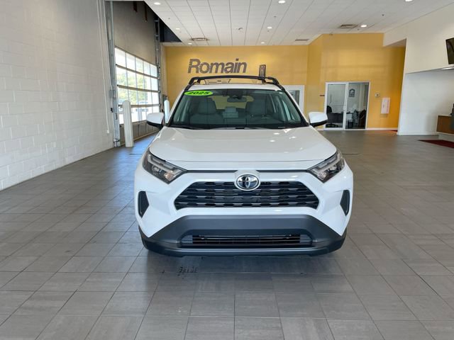 Used 2025 Toyota RAV4 XLE w/ Convenience Package image 7