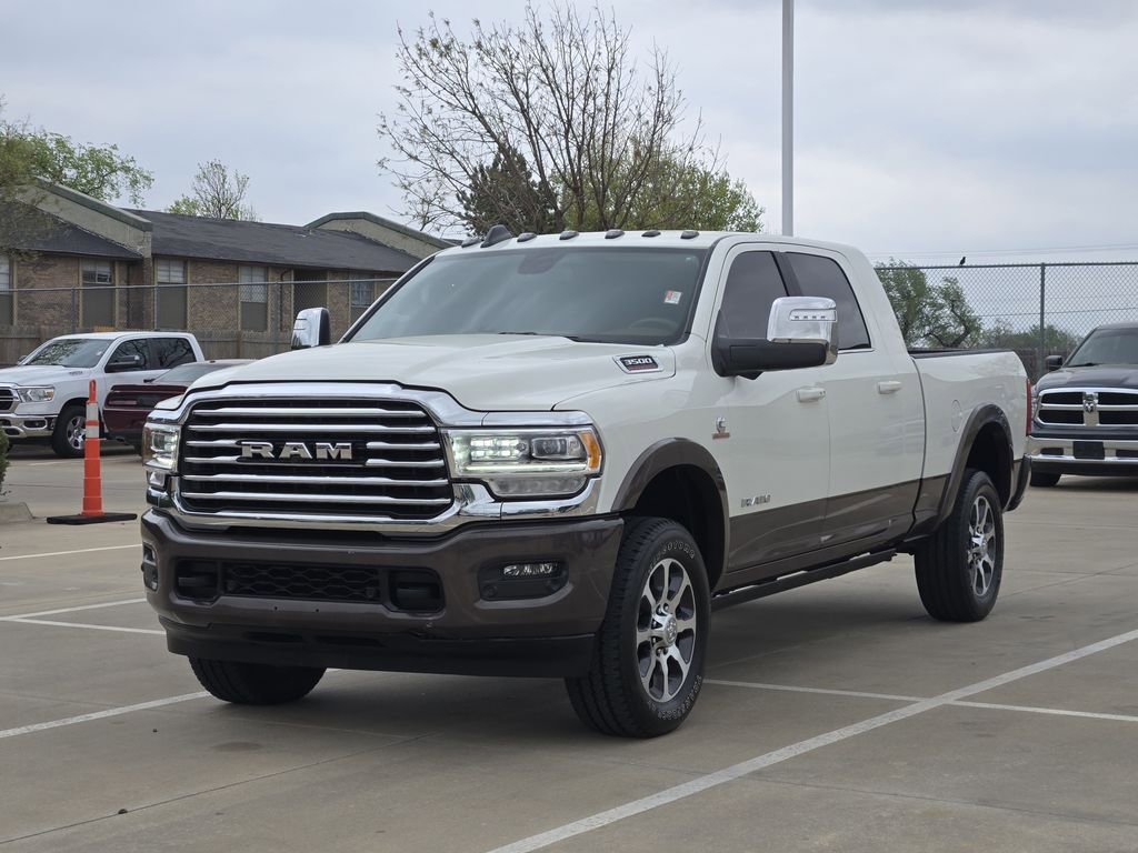 Used 2024 RAM 3500 Limited w/ Towing Technology Group image 3