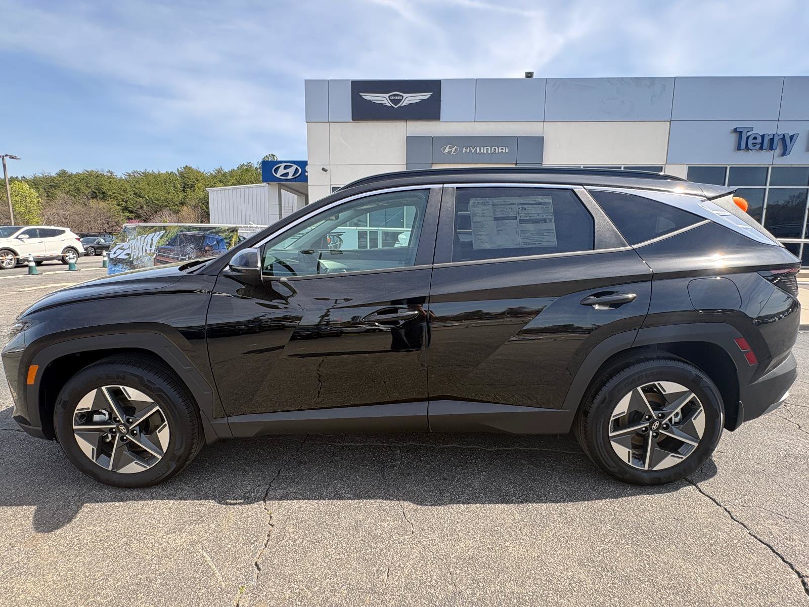 New 2025 Hyundai Tucson SEL AWD/4WD image 4