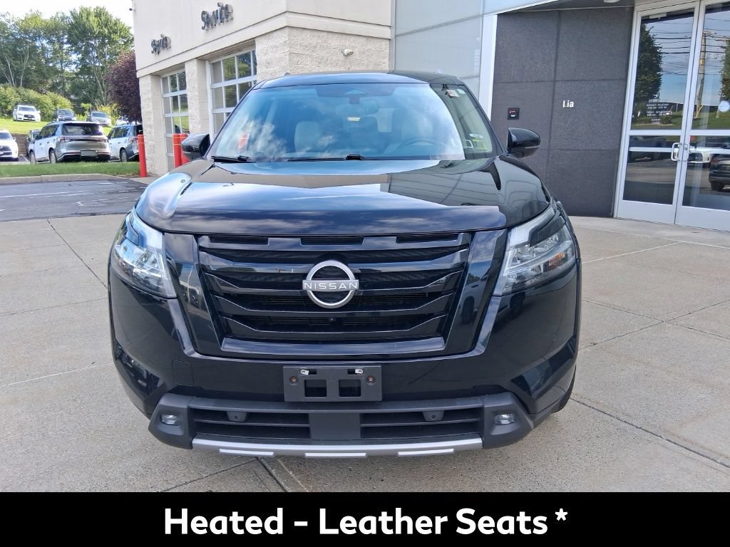 Used 2022 Nissan Pathfinder SL w/ Lighting Package (N92) AWD/4WD image 9
