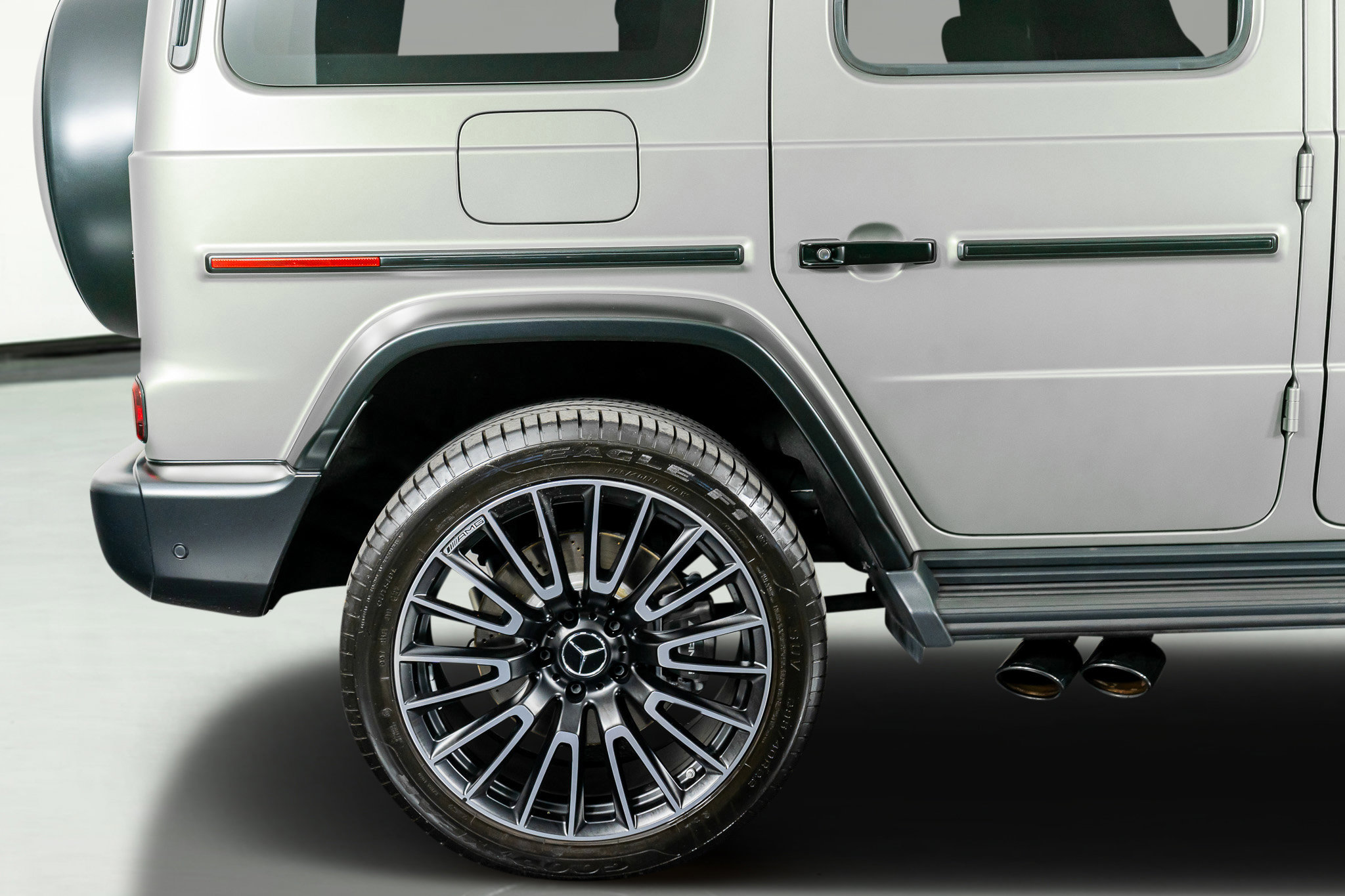 Used 2025 Mercedes-Benz G 63 AMG 4MATIC w/ Night Package Magno image 8