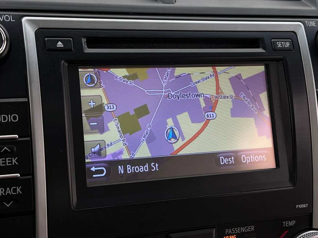 Used 2012 Toyota Camry XLE w/ Leather Pkg image 18