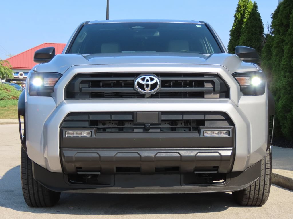 Used 2025 Toyota 4Runner SR5 AWD/4WD image 6