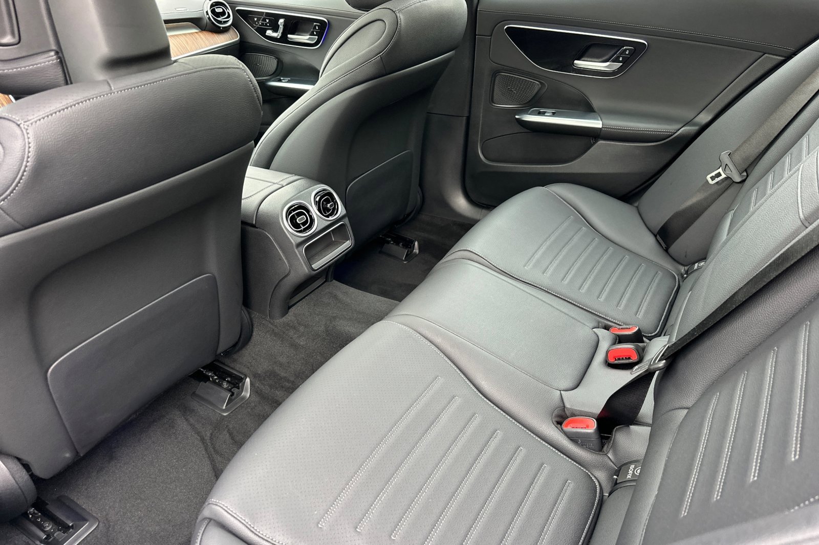 Certified 2025 Mercedes-Benz C 300 Sedan image 13