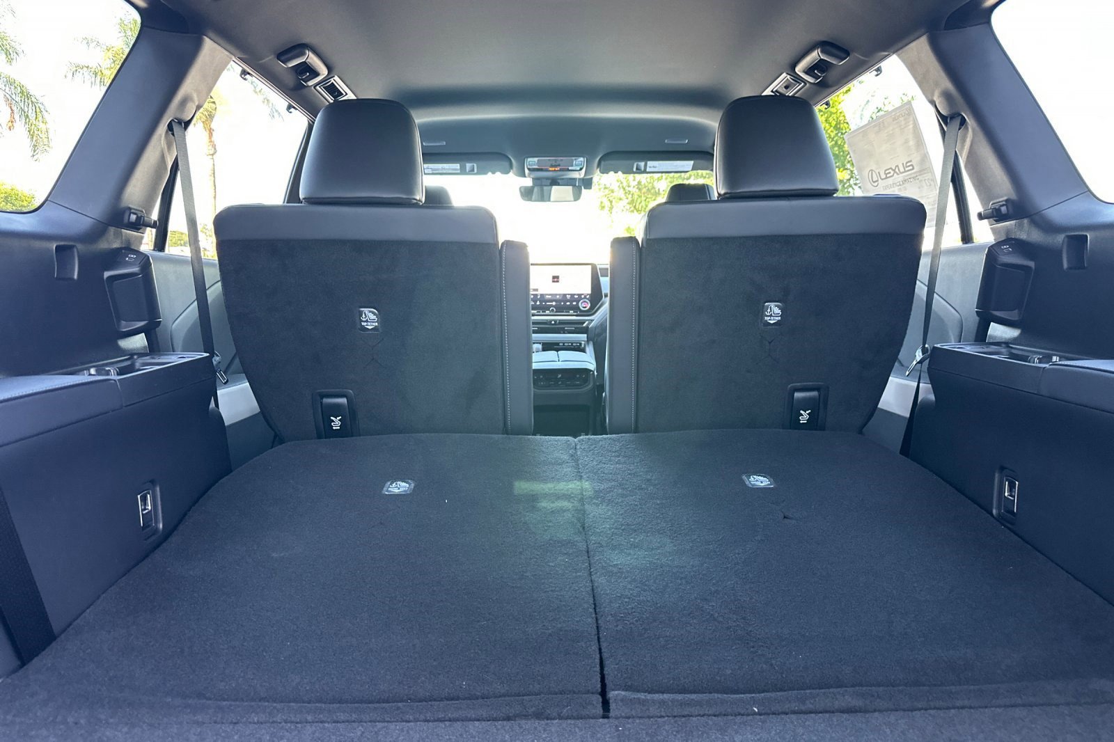 New 2026 Lexus TX 500h AWD image 25
