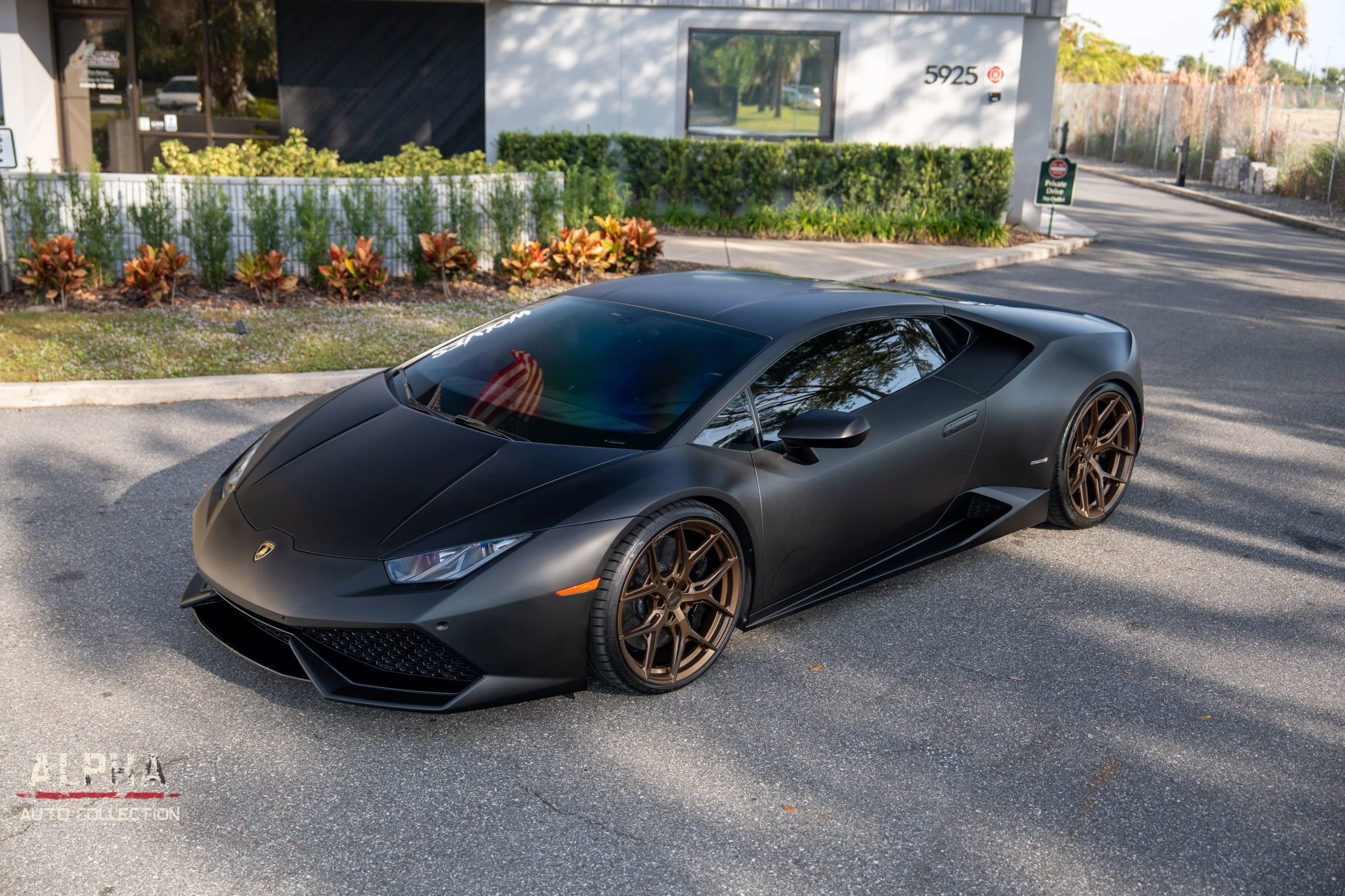 Used 2015 Lamborghini Huracan LP 610-4 image 5