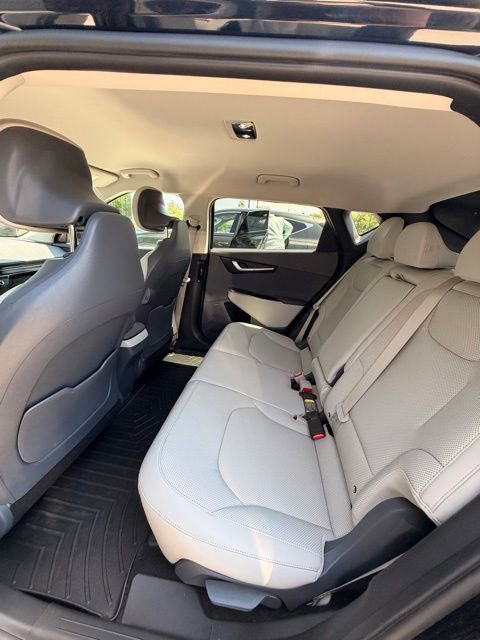 Used 2023 Kia EV6 Wind w/ Wind Technology Package AWD/4WD image 13