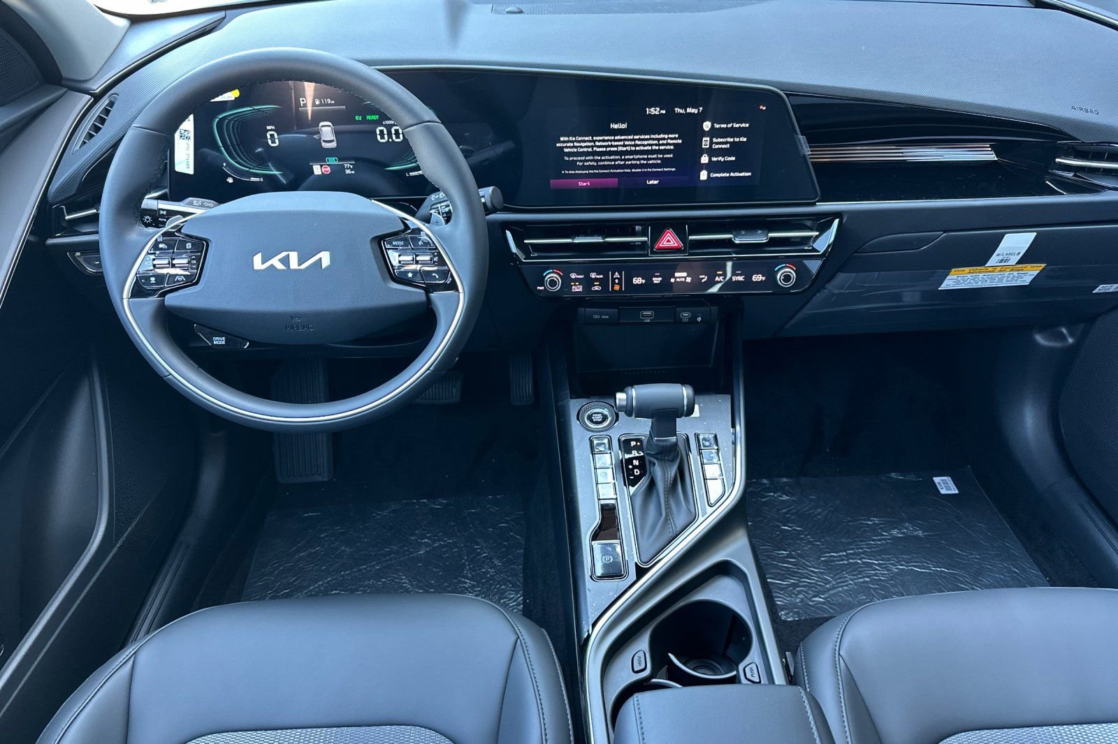 New 2026 Kia Niro EX FWD image 13