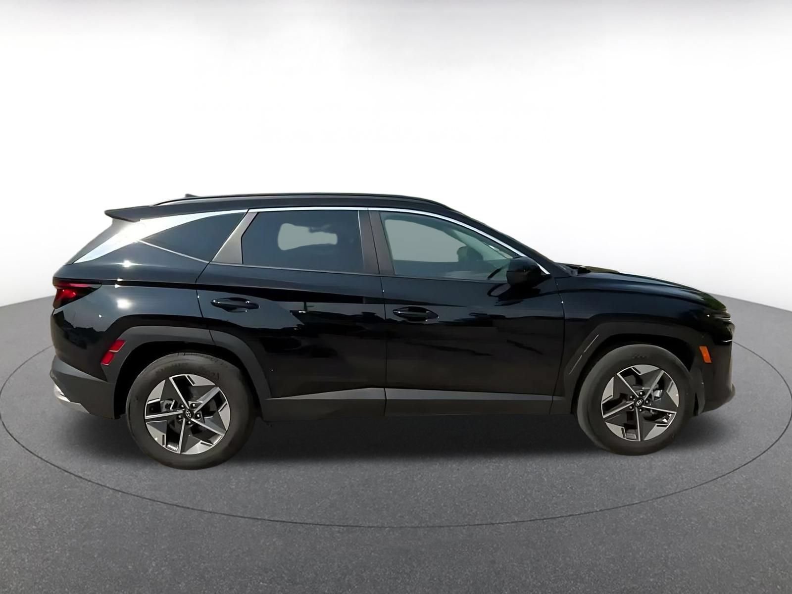 Used 2026 Hyundai Tucson SEL Plus FWD image 13