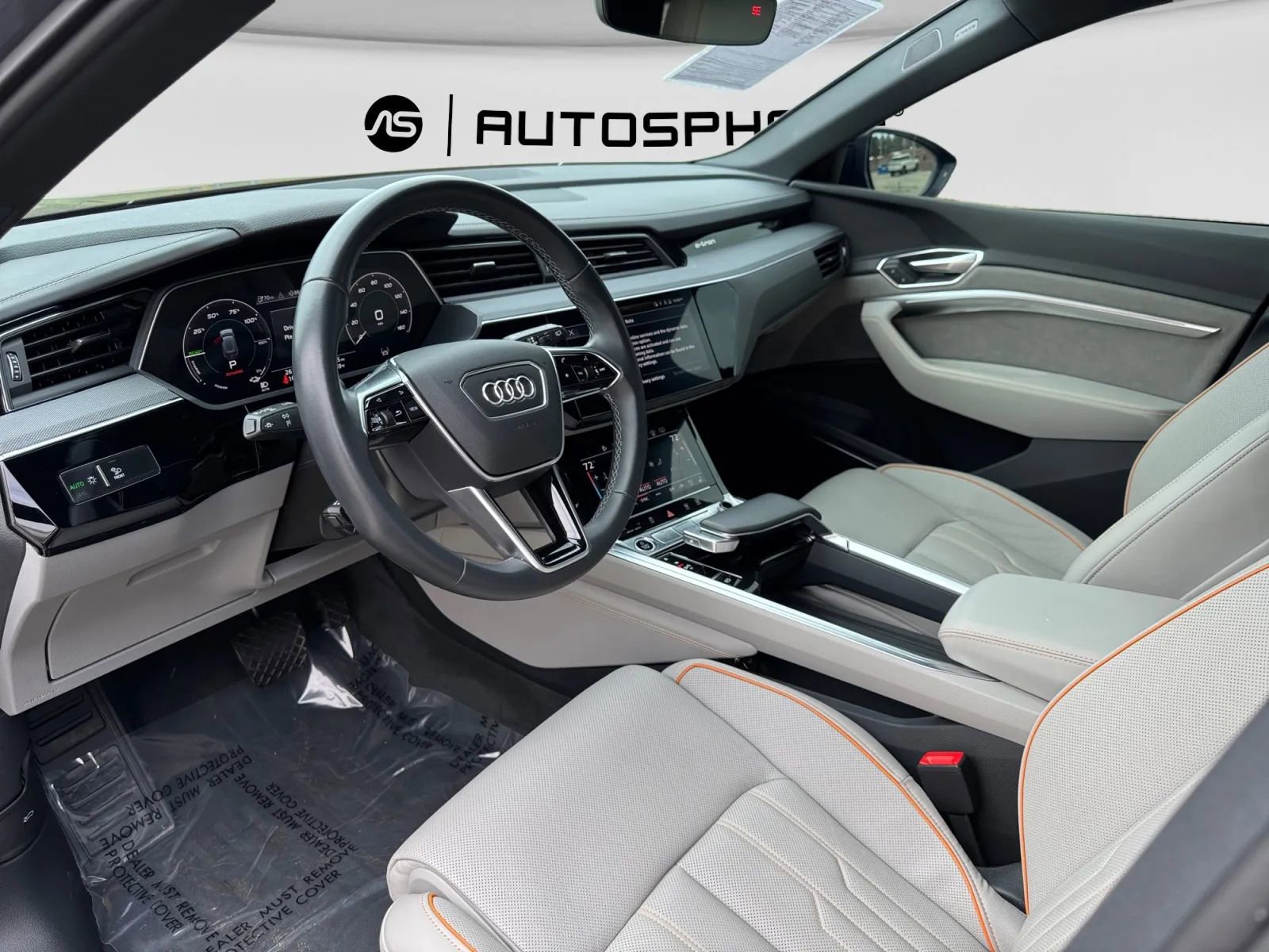 Used 2024 Audi Q8 e-tron Prestige w/ Prestige Package image 16