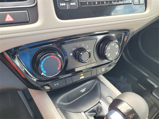 Used 2021 Honda HR-V LX image 13