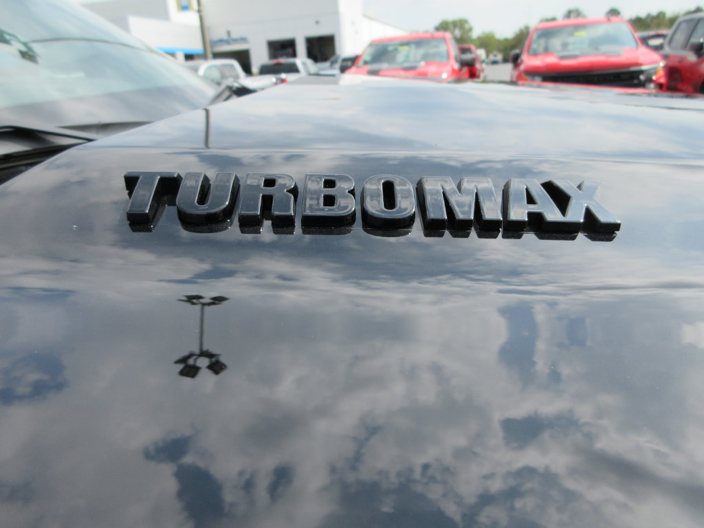 New 2026 Chevrolet Silverado 1500 Custom w/ Turbomax Blackout Package AWD/4WD image 11