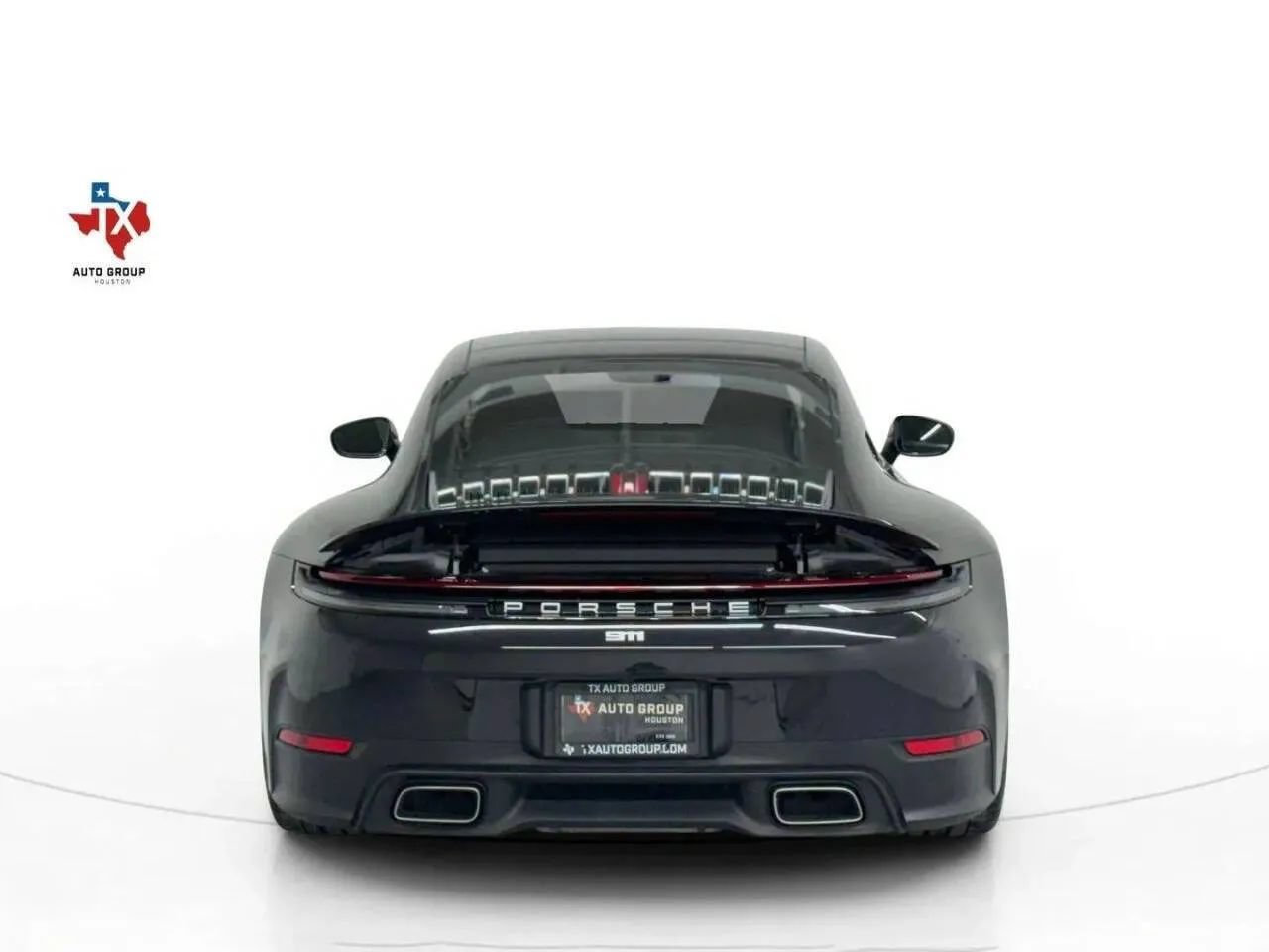 Used 2025 Porsche 911 Carrera RWD image 8