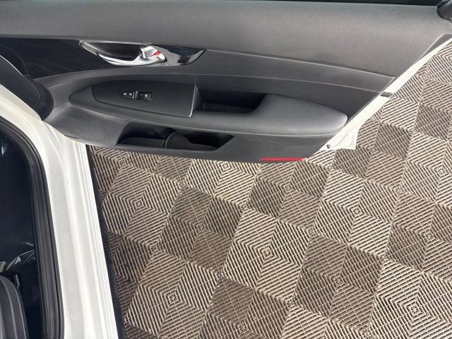 Certified 2024 Kia Forte GT-Line w/ GT-Line Premium Package image 11