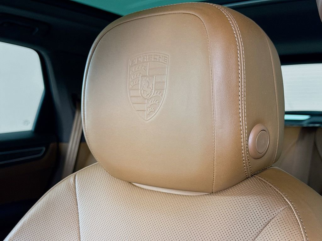 Certified 2023 Porsche Cayenne S Platinum AWD/4WD image 15