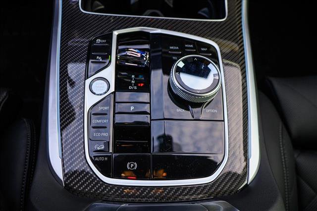 New 2026 BMW X5 M60i image 18