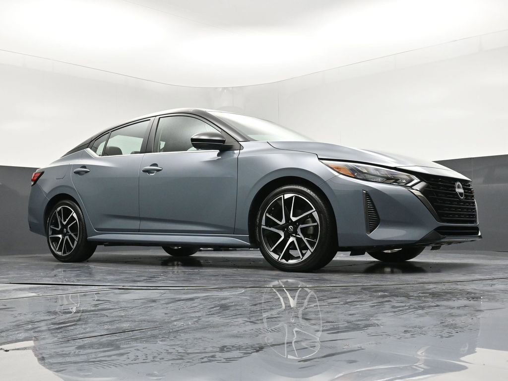 Used 2024 Nissan Sentra SR w/ SR Premium Package image 29