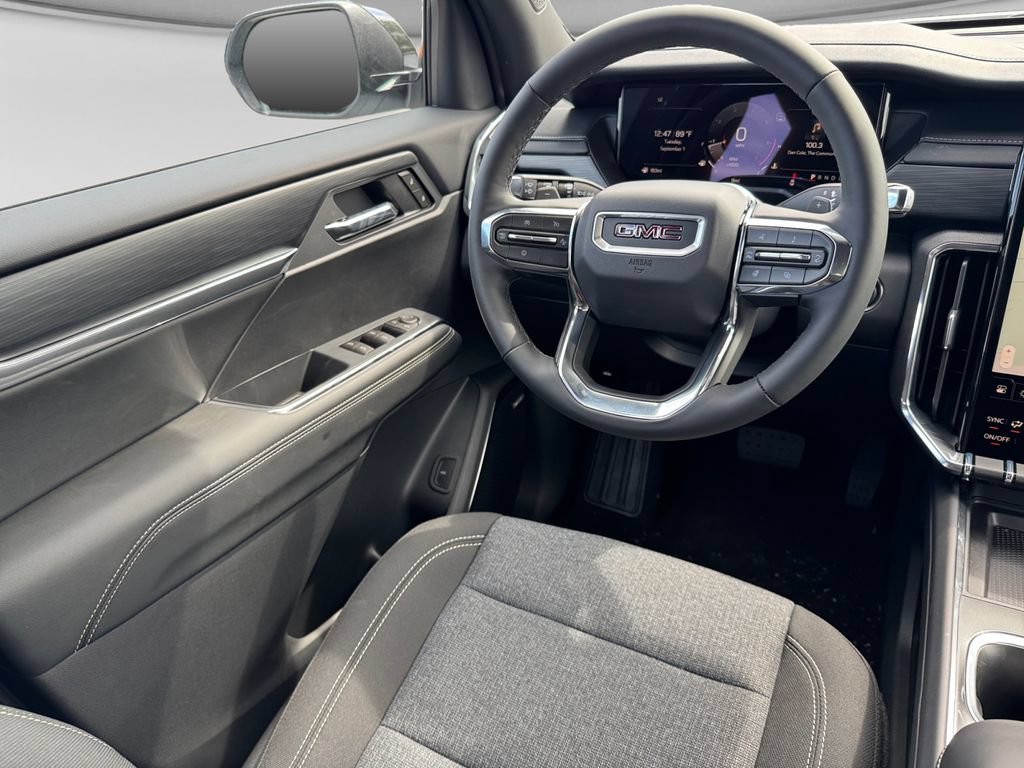New 2026 GMC Acadia Elevation w/ Black Edition FWD image 17