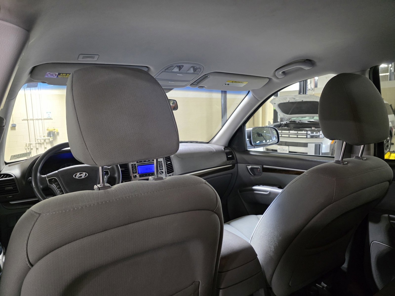 Used 2011 Hyundai Santa Fe GLS image 15