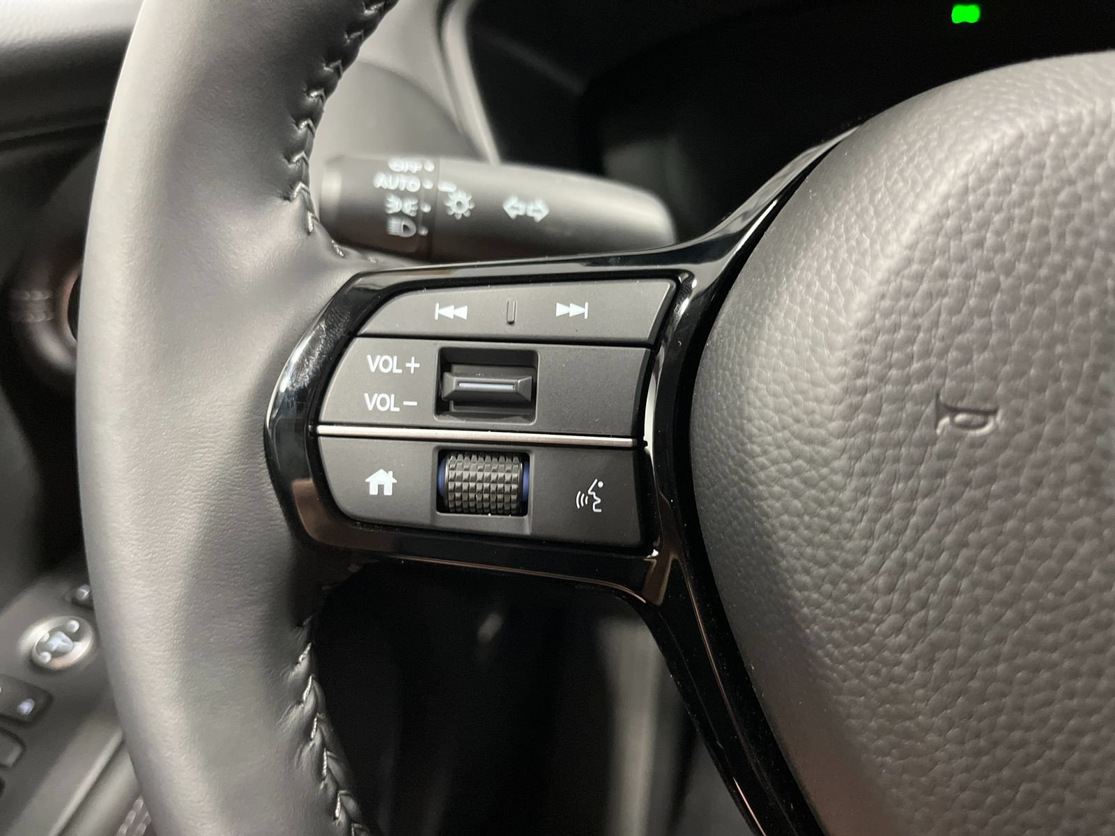 New 2027 Honda HR-V EX-L image 17