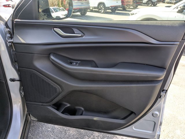 Used 2024 Jeep Grand Cherokee L Laredo image 23