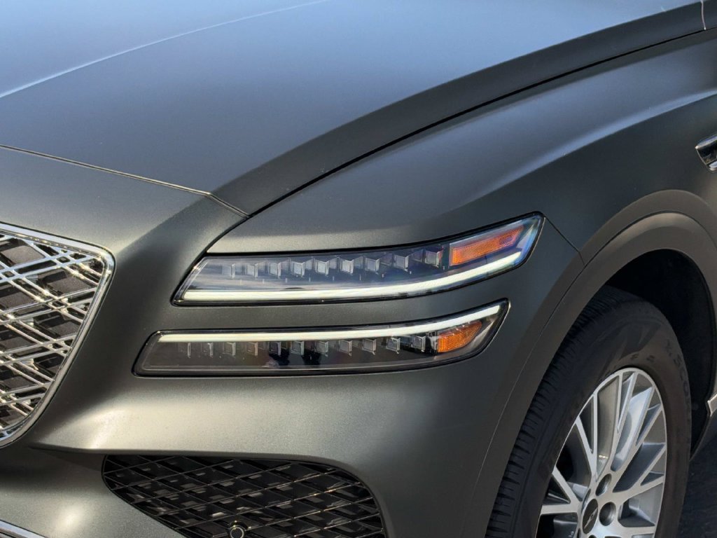 Certified 2025 Genesis GV80 2.5T Standard AWD/4WD image 25