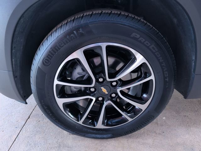 Used 2024 Chevrolet TrailBlazer LT w/ LT Cold Weather Package FWD image 11