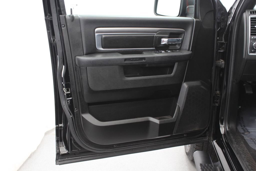 Used 2022 RAM 1500 Classic Warlock w/ Electronics Group AWD/4WD image 13