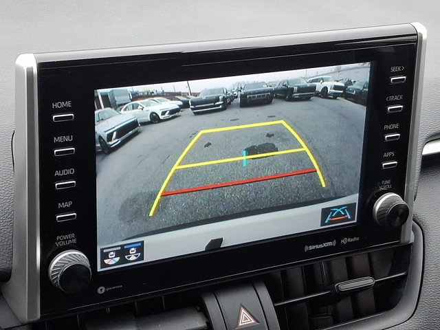 Used 2022 Toyota RAV4 XLE image 17