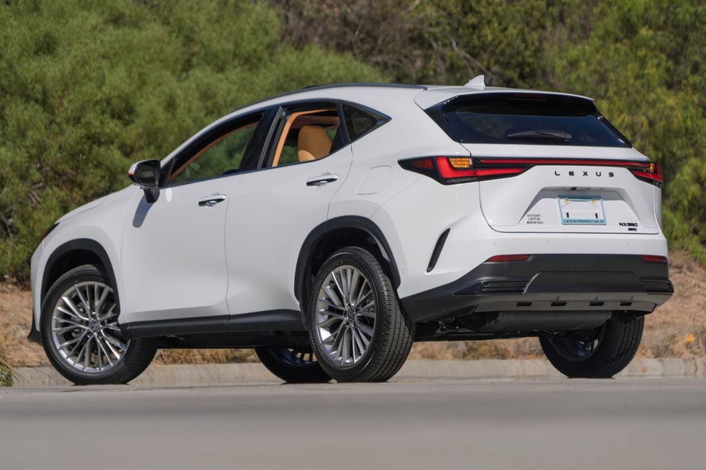 New 2026 Lexus NX 350 AWD w/ Accessory Package (Z1) image 2