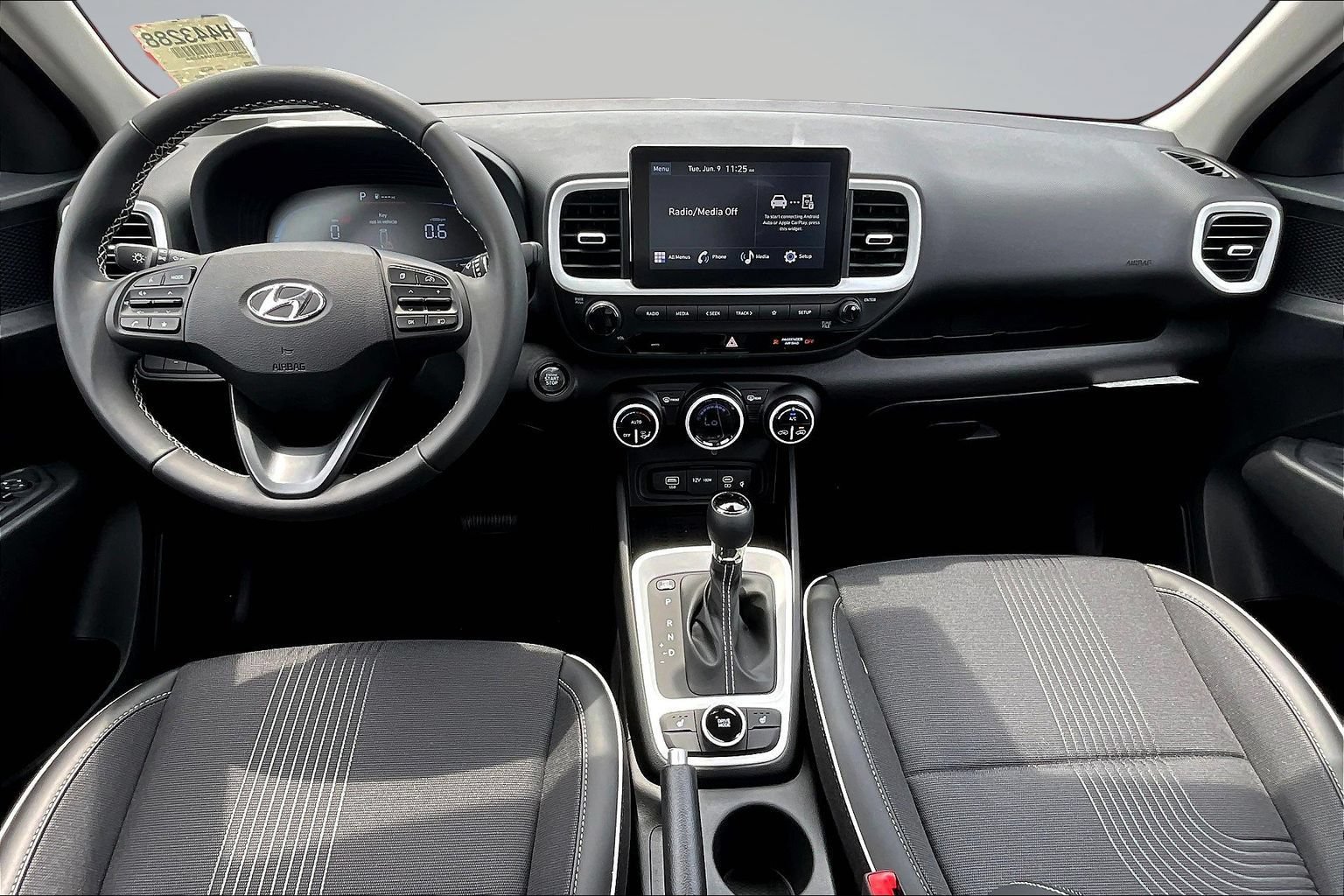 New 2026 Hyundai Venue SEL FWD image 7