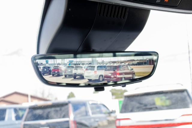 Used 2023 GMC Sierra 1500 AT4 image 9