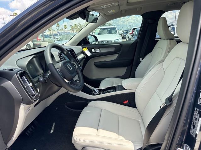 New 2026 Volvo XC40 B5 Plus w/ Climate Package image 12