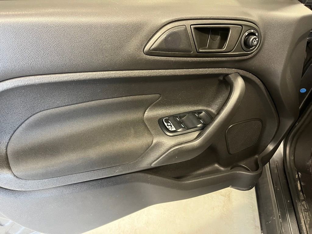 Used 2019 Ford Fiesta SE w/ Equipment Group 201A image 10