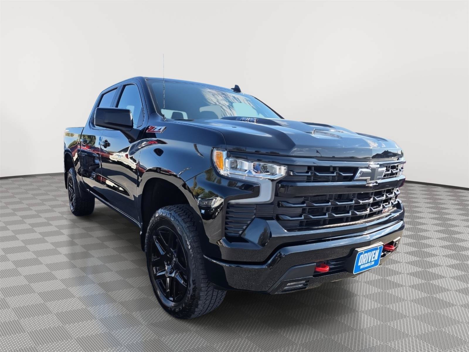 Used 2026 Chevrolet Silverado 1500 LT Trail Boss w/ Convenience Package II AWD/4WD image 3