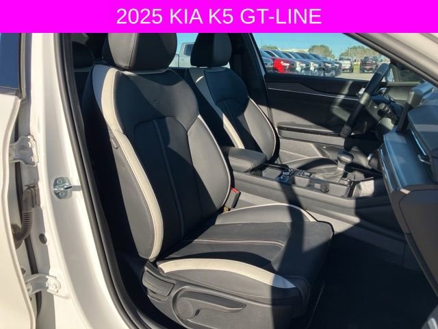 Used 2025 Kia K5 GT-Line image 10