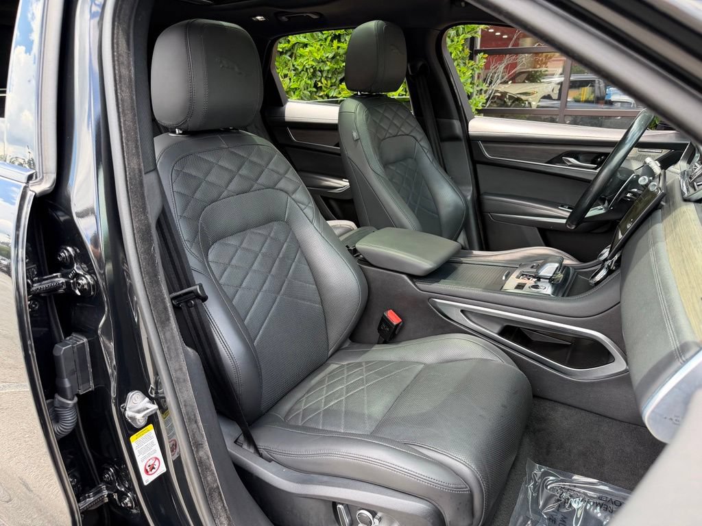 Used 2022 Jaguar F-PACE S AWD/4WD image 35
