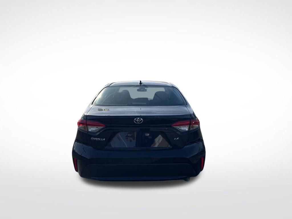 Certified 2022 Toyota Corolla LE image 4