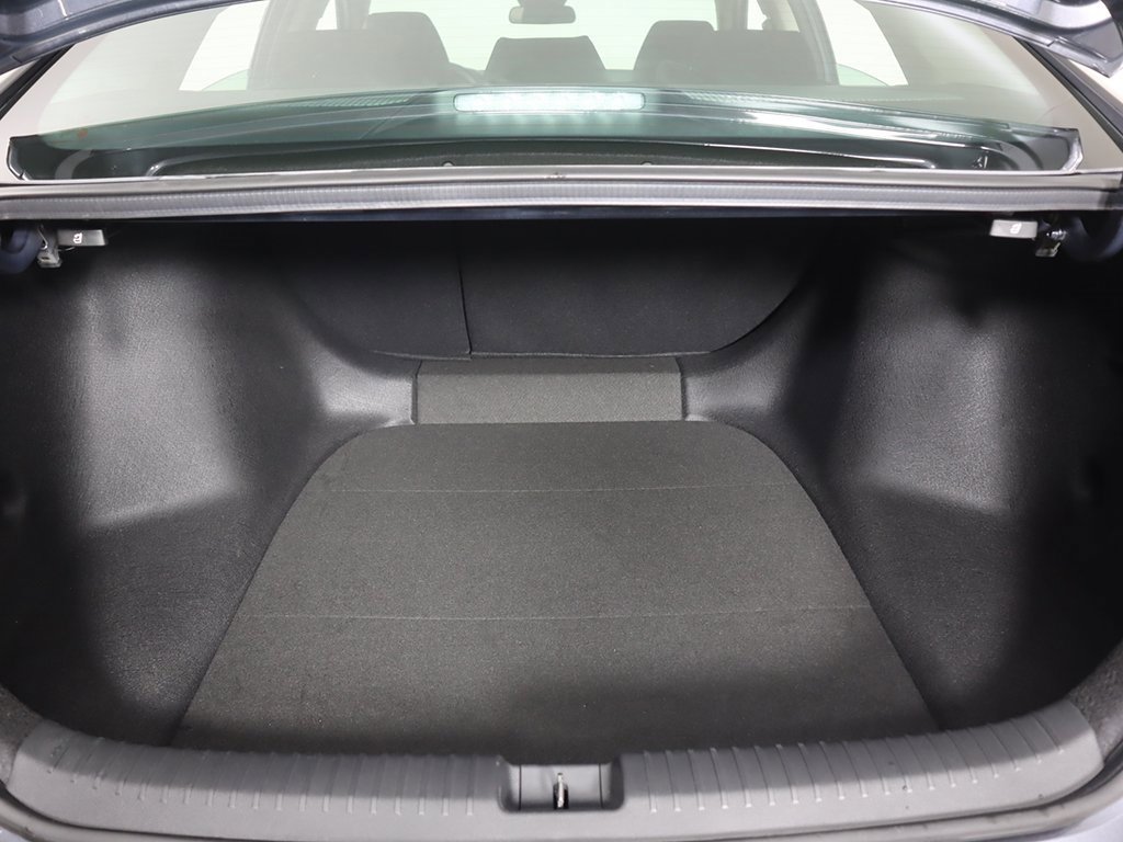 Certified 2025 Honda Accord SE image 19