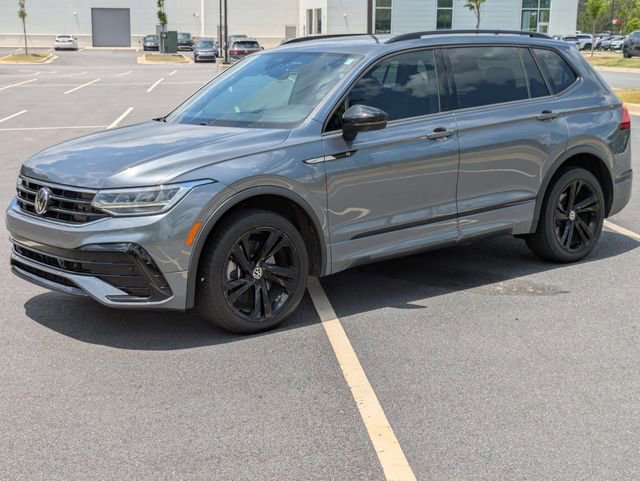 Used 2023 Volkswagen Tiguan SE R-Line FWD image 8