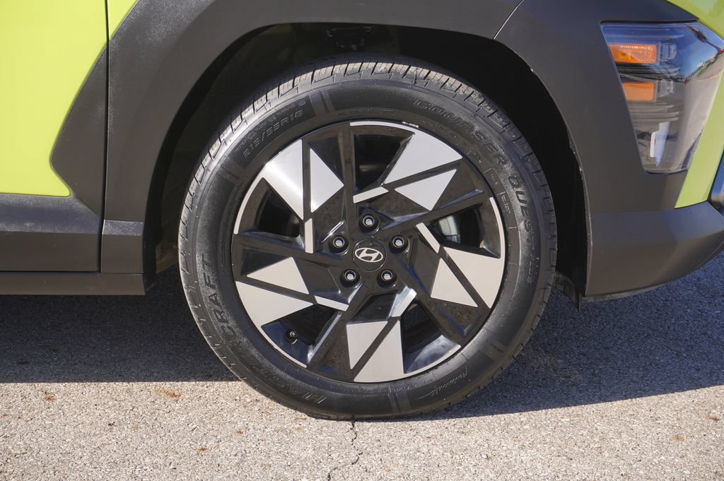 Used 2025 Hyundai Kona SEL FWD image 13
