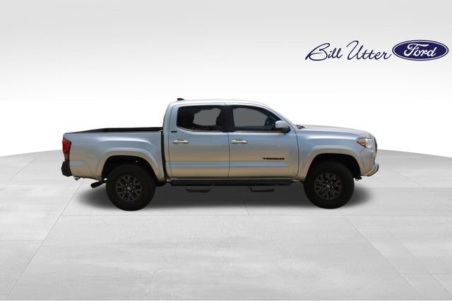 Used 2023 Toyota Tacoma SR5 w/ Technology Package AWD/4WD image 4