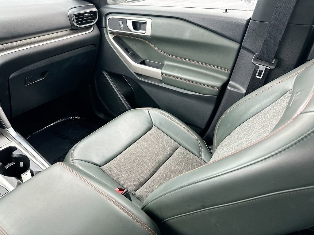Used 2022 Ford Explorer Timberline image 32