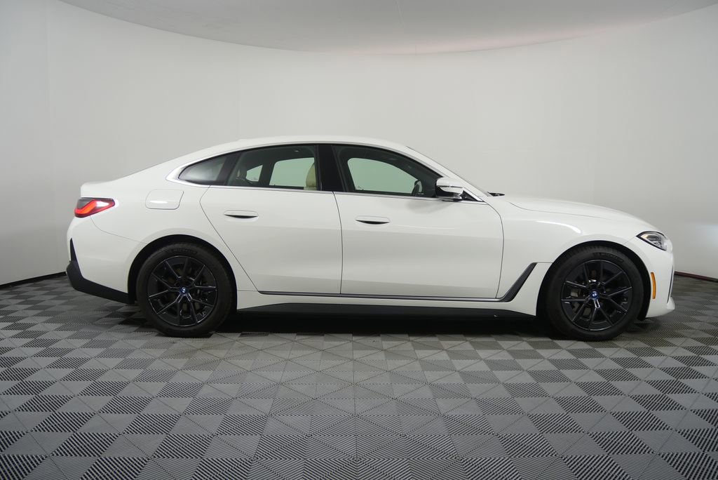 Used 2023 BMW i4 eDrive40 w/ Premium Package image 2