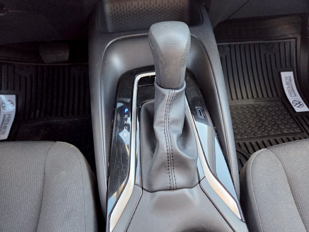 Used 2025 Toyota Corolla LE FWD image 17