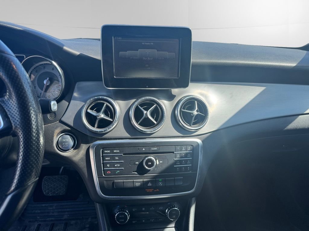 Used 2016 Mercedes-Benz CLA 250 image 11