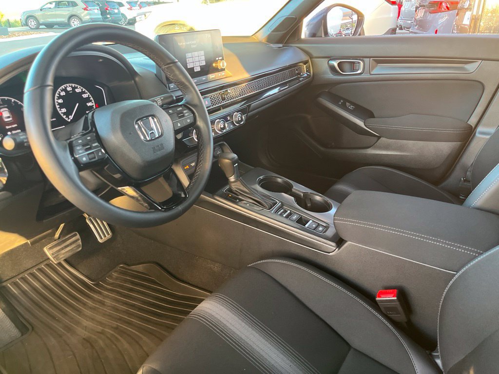 Used 2025 Honda Civic Sport image 19