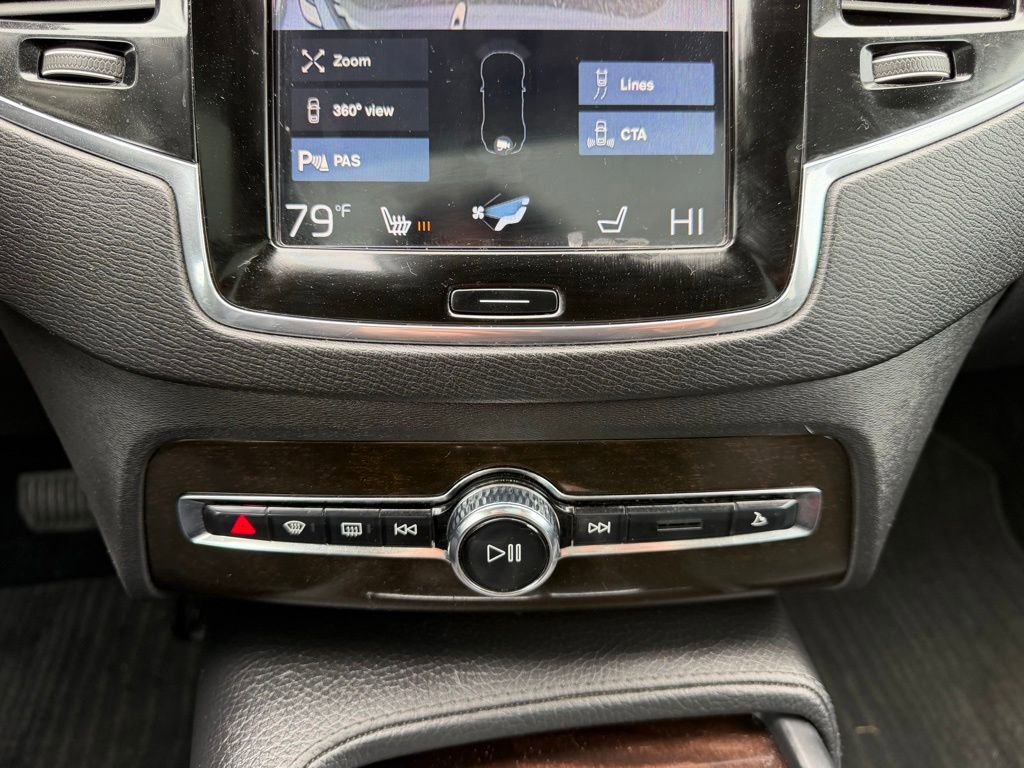 Used 2018 Volvo XC90 T6 Momentum w/ Convenience Package image 24